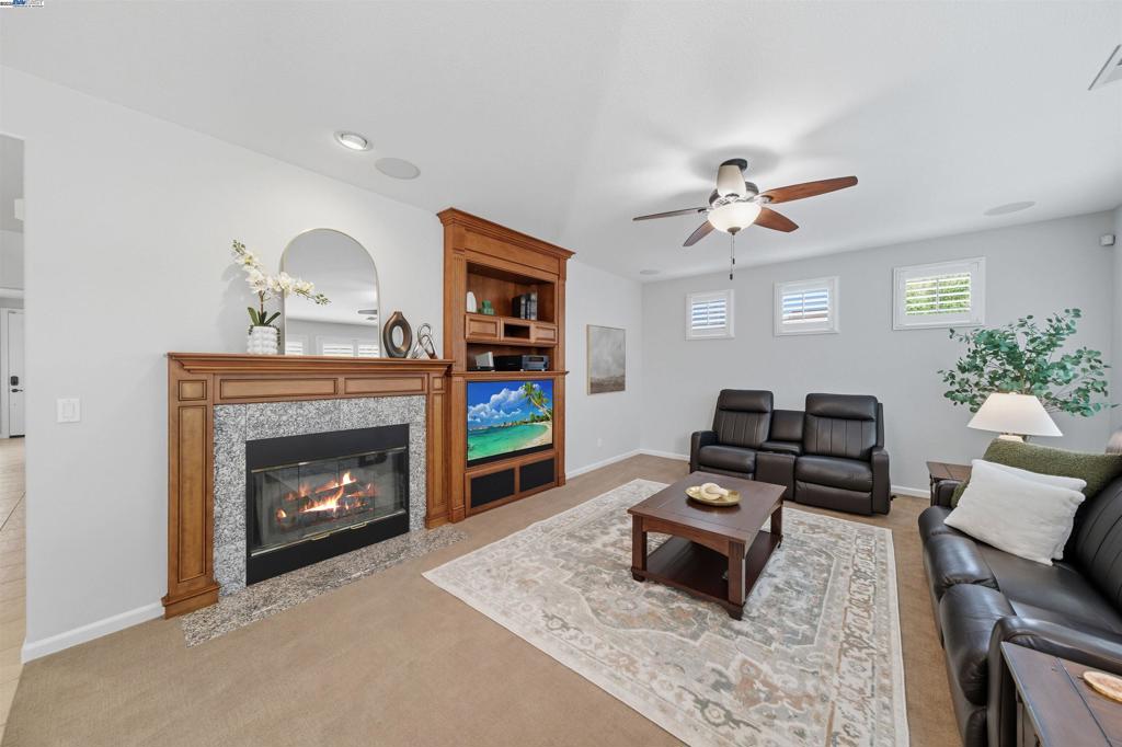 KRISTOPHER RANCH - Residential
