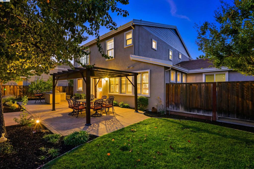 KRISTOPHER RANCH - Residential