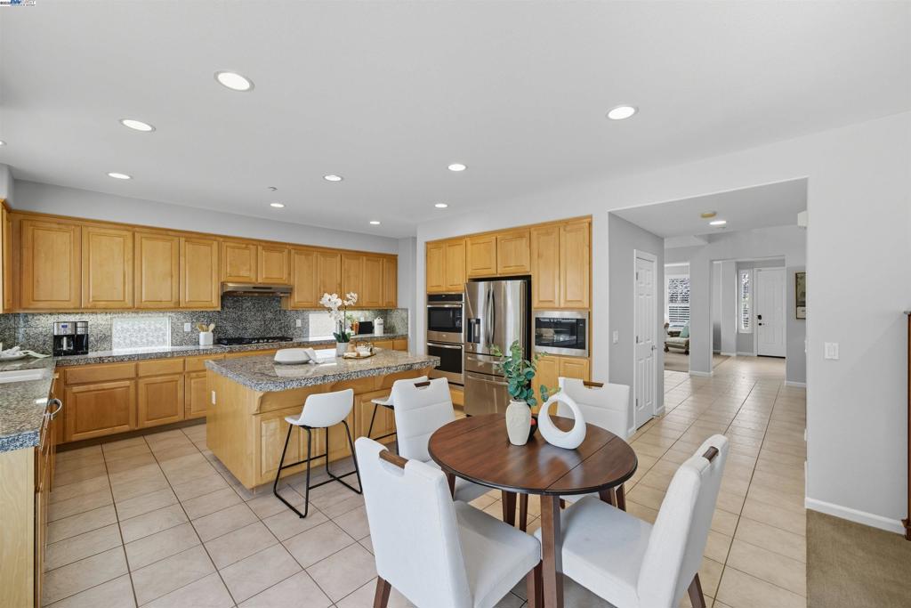 KRISTOPHER RANCH - Residential
