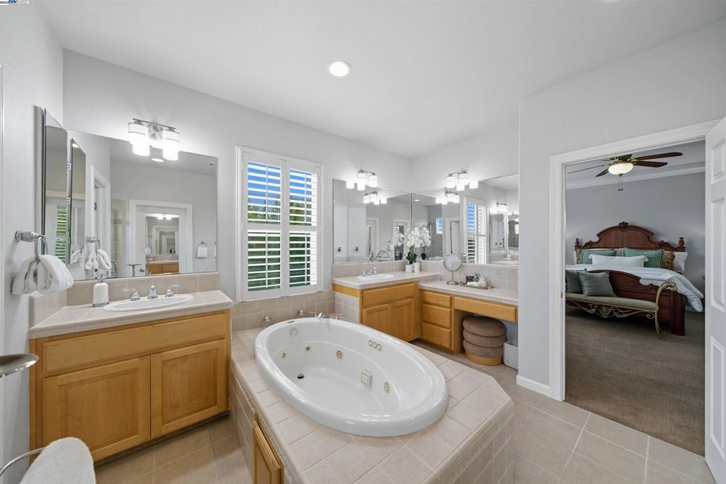 KRISTOPHER RANCH - Residential