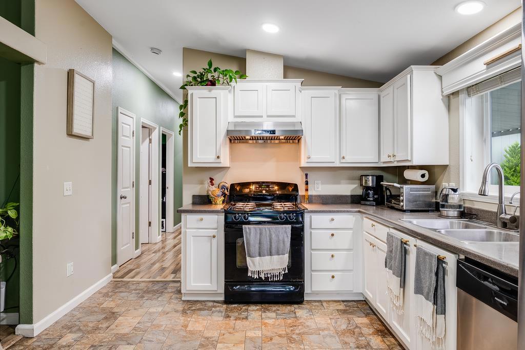2630 Orchard Street 27