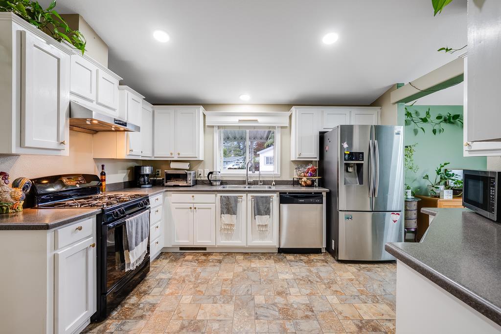 2630 Orchard Street 27