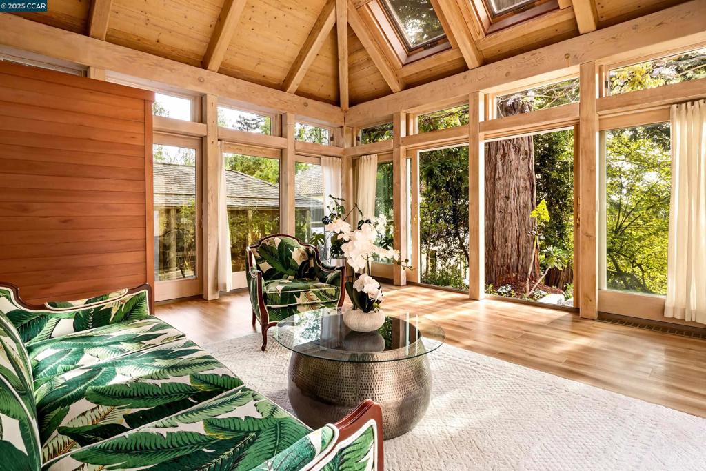 CLAREMONT - Residential