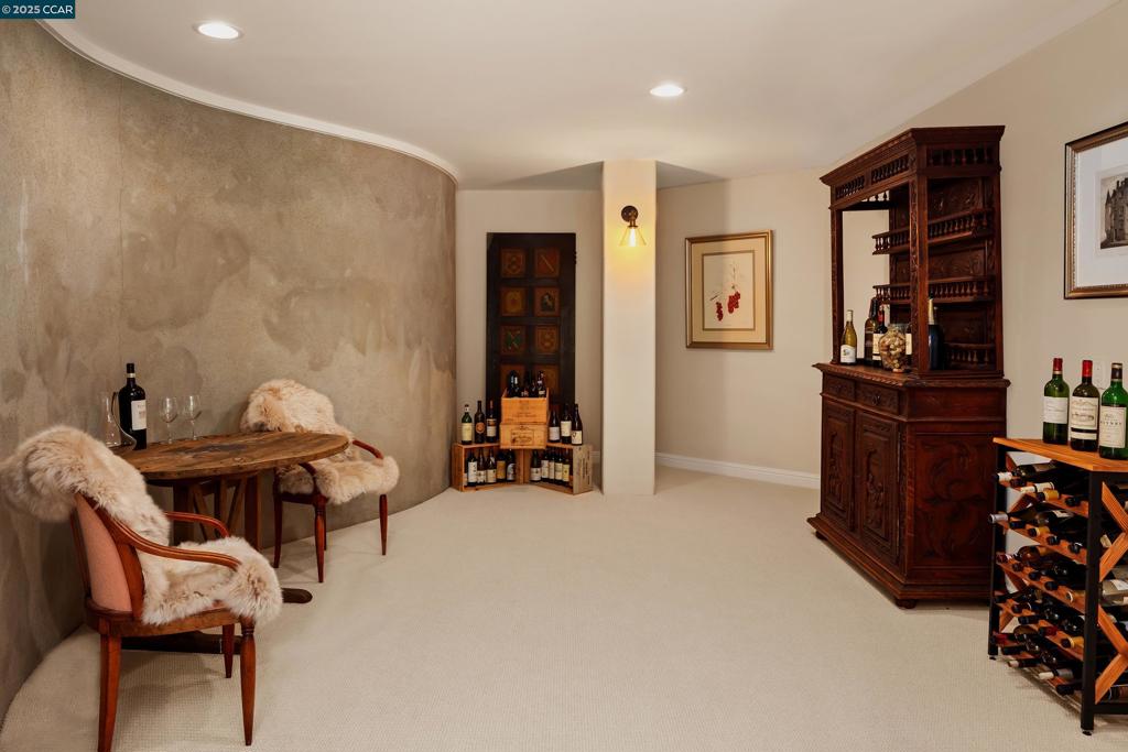 CLAREMONT - Residential