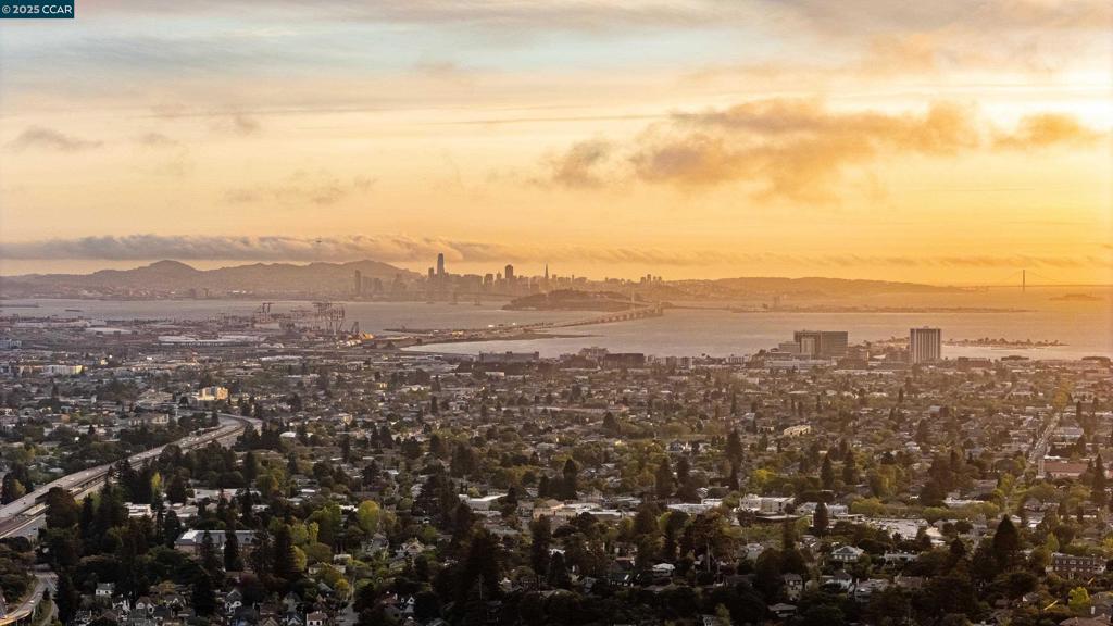 CLAREMONT - Residential