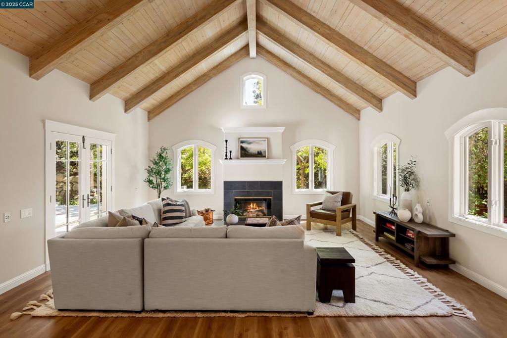 CLAREMONT - Residential