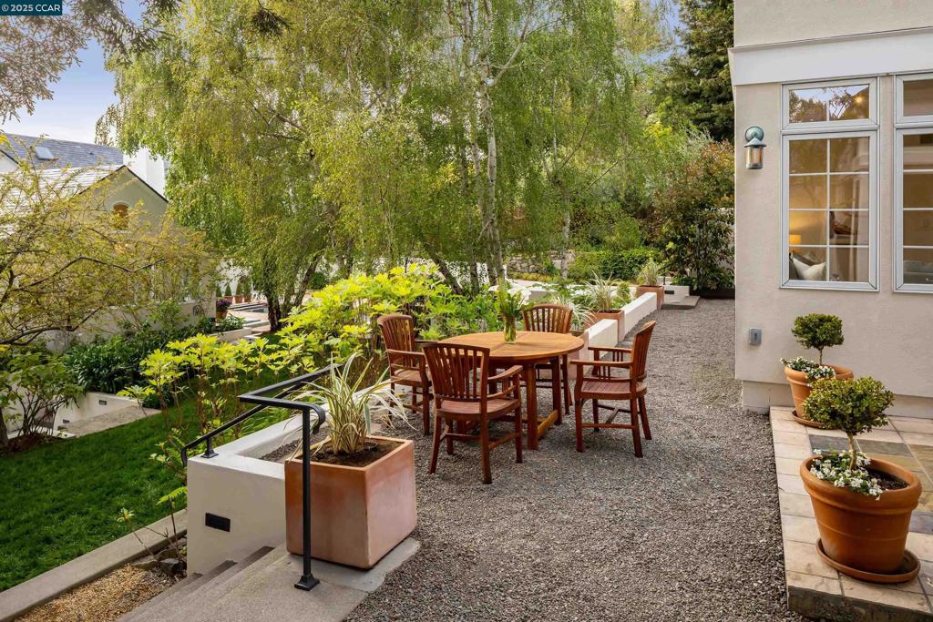 CLAREMONT - Residential