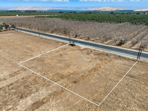 Photo of 0 Road 160, Ivanhoe, CA 93235 (MLS # PI25234854)