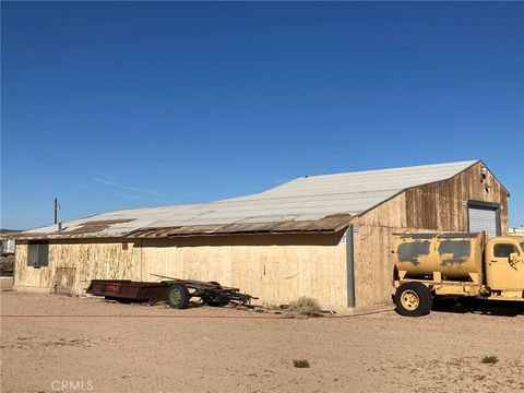 Photo of 35127 Condor Road, Newberry Springs, CA 92365 (MLS # HD25050466) Photo of 35127 Condor Road, Newberry Springs, CA 92365 (MLS # HD25050466)