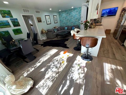 Photo of 843 4th Street #207, Santa Monica, CA 90403 (MLS # 26636961)