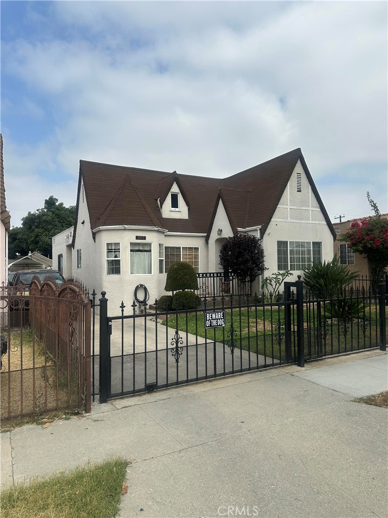 Welcome to this adorable single-family home located in South Gate. This cozy 3-bedroom, 1-bathroom home offers 1,183 square feet of living space and sits on a generous 6,016 sq ft lot, providing ample room for outdoor enjoyment and potential. The property features a convenient driveway and a 1-car garage, ensuring plenty of parking for you and your guests. Inside, you'll find a warm, inviting atmosphere perfect for both relaxation and entertaining. Located just minutes from major freeways, schools, and a wide range of shopping options, this home offers both comfort and convenience. Whether you're a first-time buyer or looking for a perfect spot to call home, this South Gate gem has everything you need.