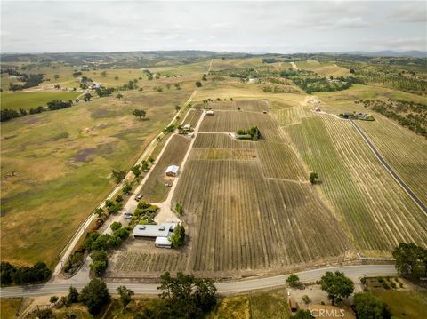 5575 El Pomar Templeton CA 93465