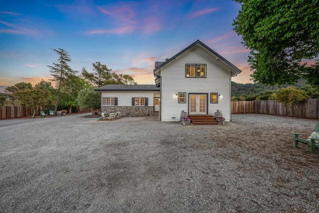 975 Llagas Road