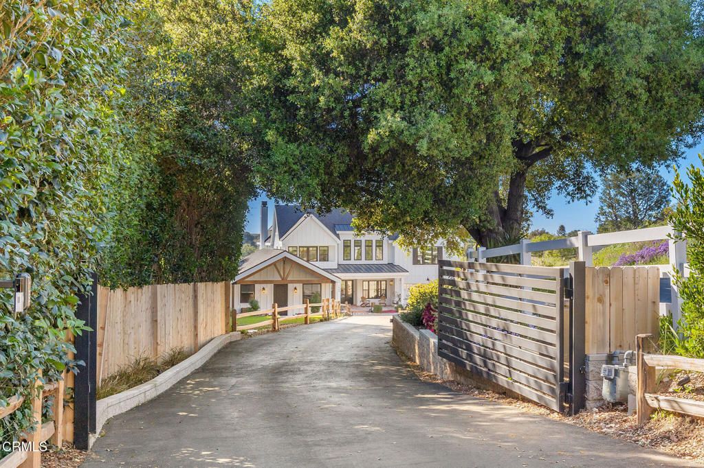 Photo of 1649 Hauser Circle, Thousand Oaks, CA 91362 (MLS # V1-35222)