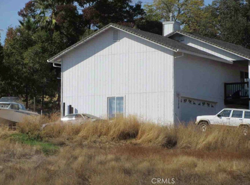3320 Crowell