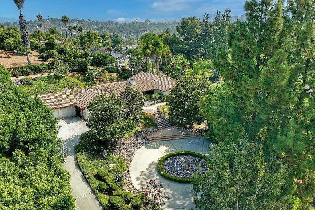 11534 Rolling Hills Dr