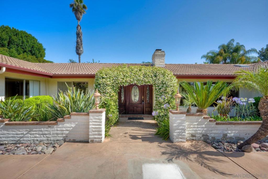 11534 Rolling Hills Dr