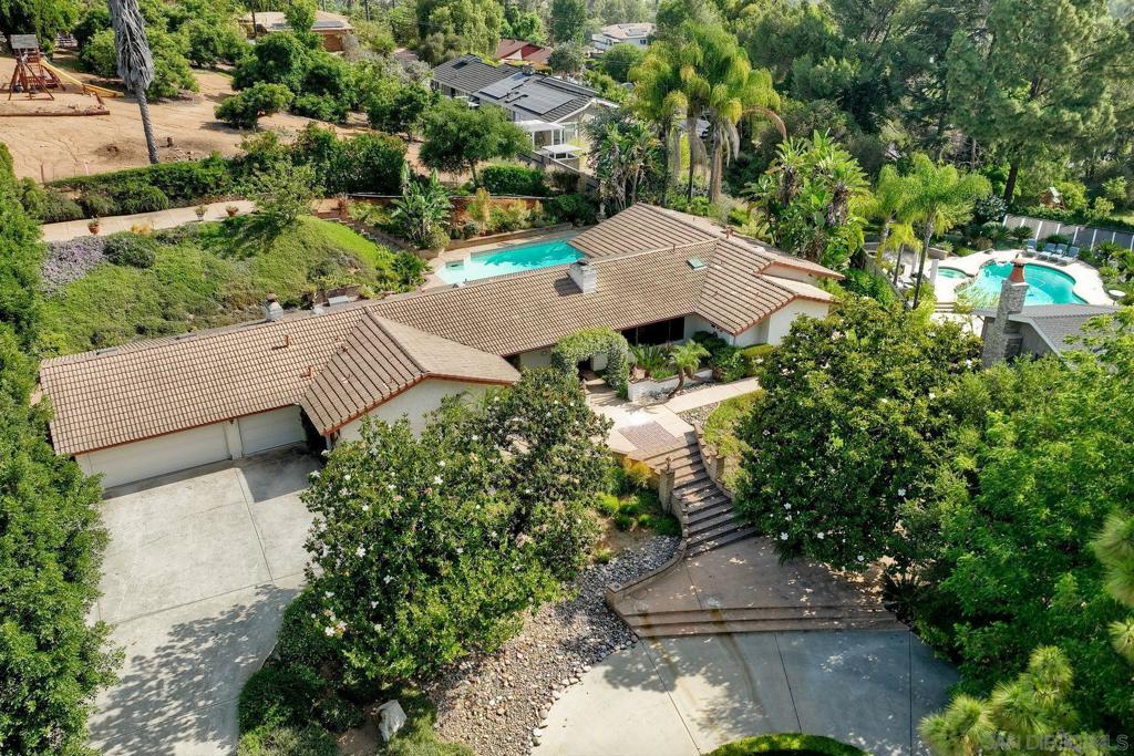 11534 Rolling Hills Dr
