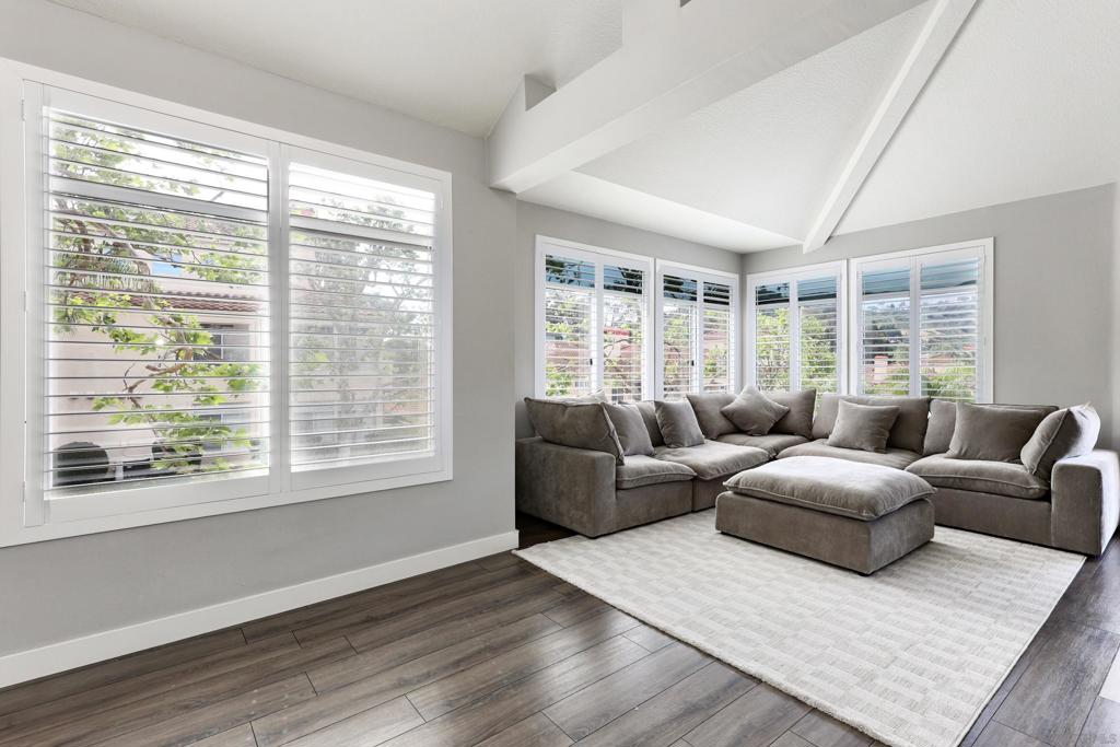 3140 Castelar Court 202