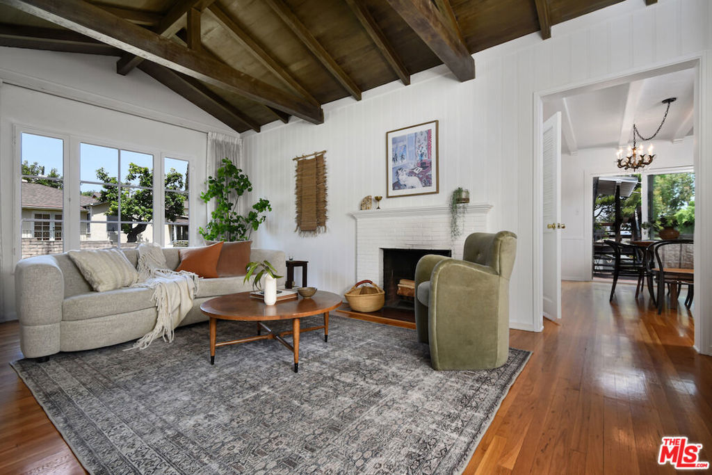 Properties 4 14691 Valley Vista Boulevard
