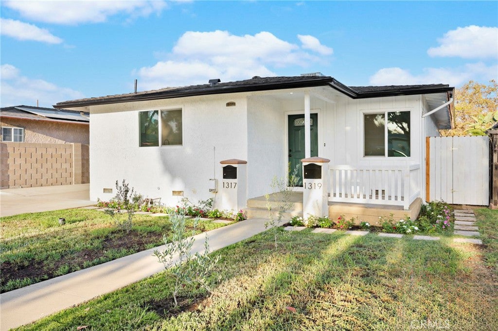 1317 S Baker