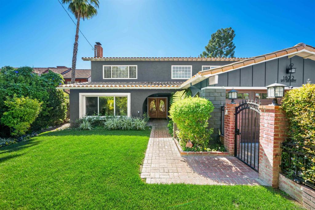 1622 W Oak St, Burbank CA 91506