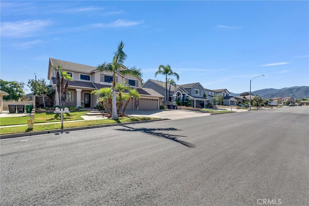 2611 Dakin Drive