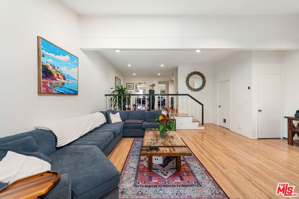 17084 Palisades Circle