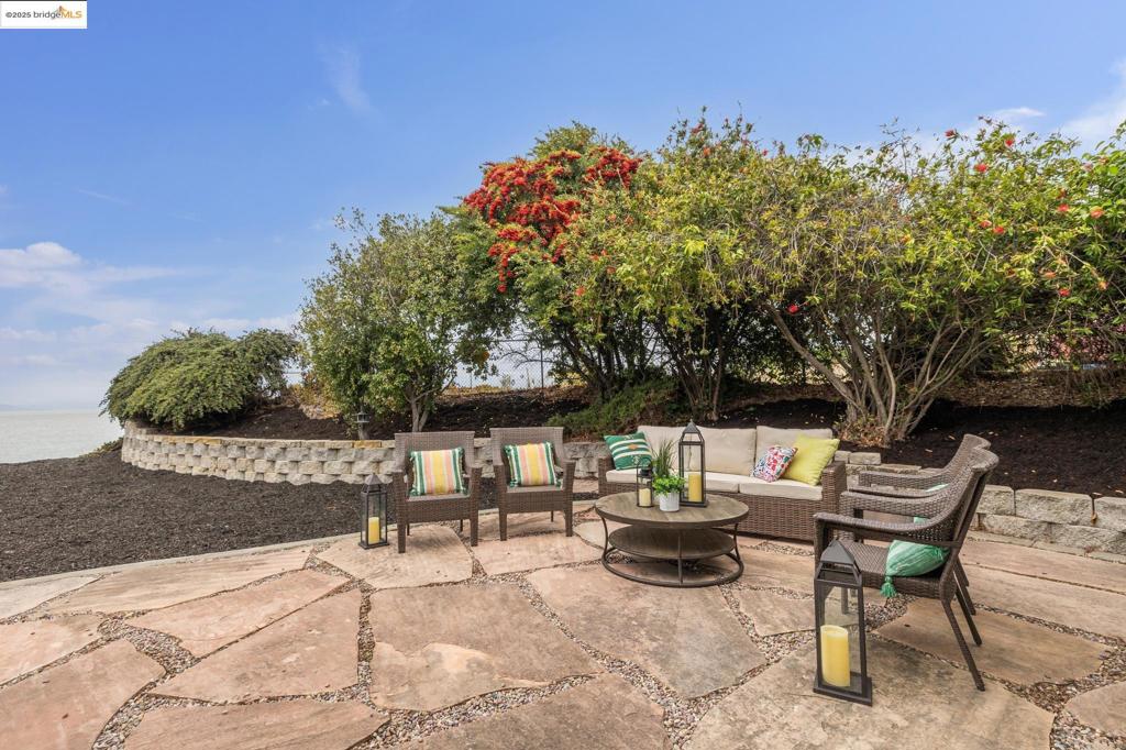 BAY VIEW PARK - Residential