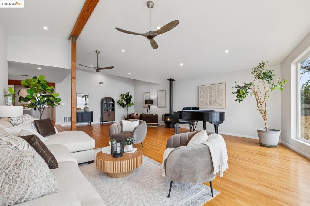 BAY VIEW PARK - Residential