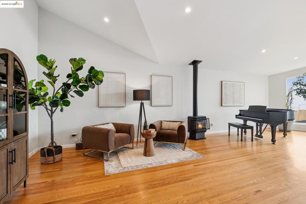 BAY VIEW PARK - Residential