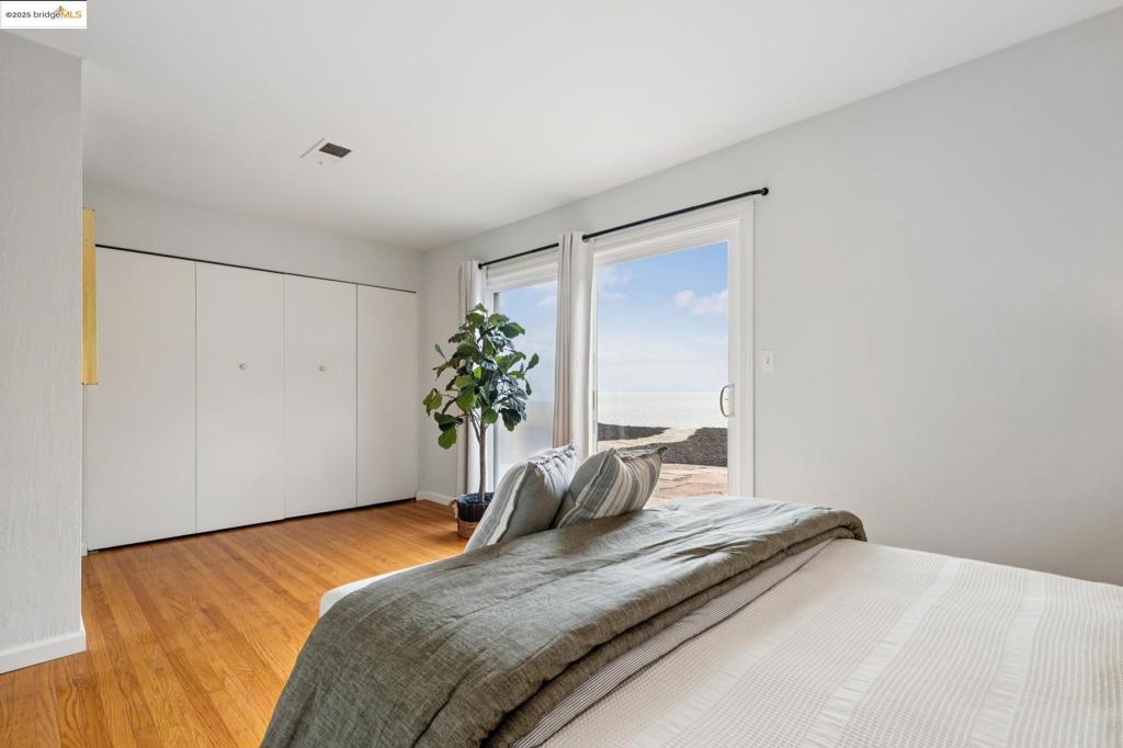 BAY VIEW PARK - Residential