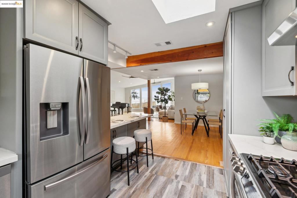 BAY VIEW PARK - Residential