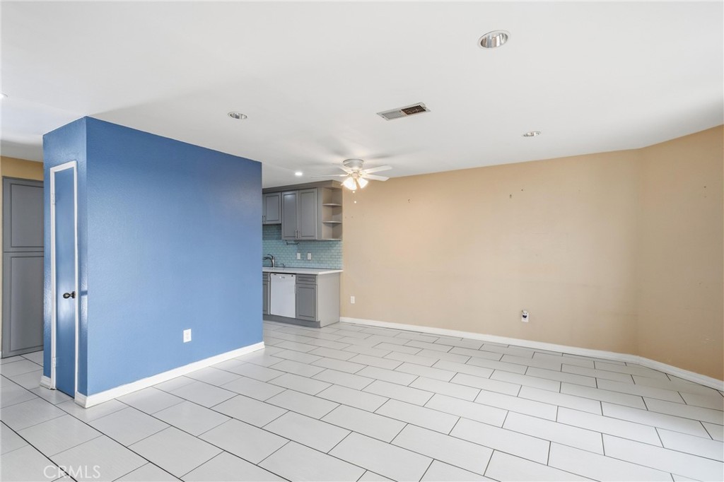 14429 Chardon Avenue 41