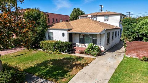 Photo of 1623 Sycamore Ave, Los Angeles, CA 90019 (MLS # DW25221600)