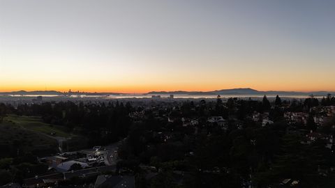 82 Wilding Ln Oakland CA 94611