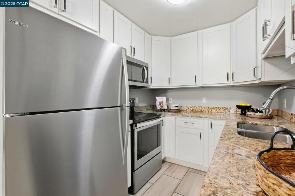 LOWER PAC HTS - Residential