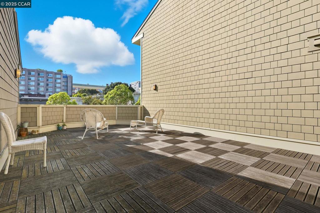 LOWER PAC HTS - Residential