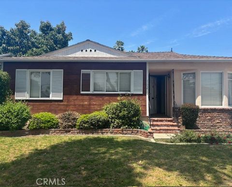 11021 Fairford Avenue Downey CA 90241