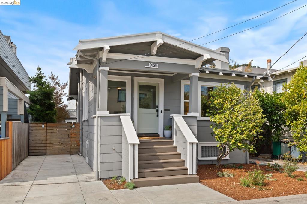 1048 Kains Ave