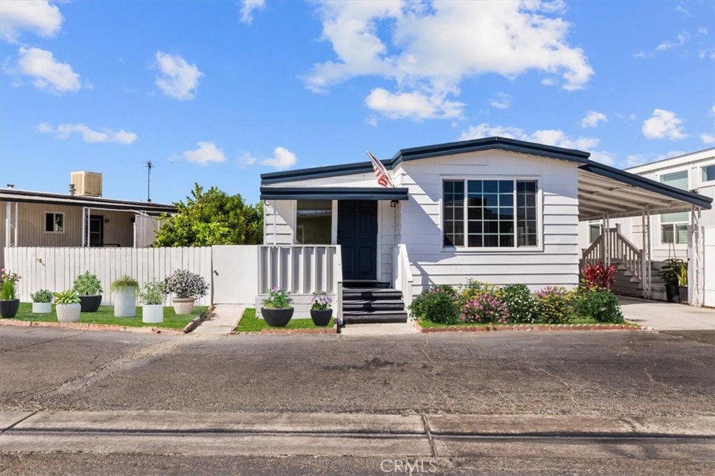 15621 Beach Boulevard 108