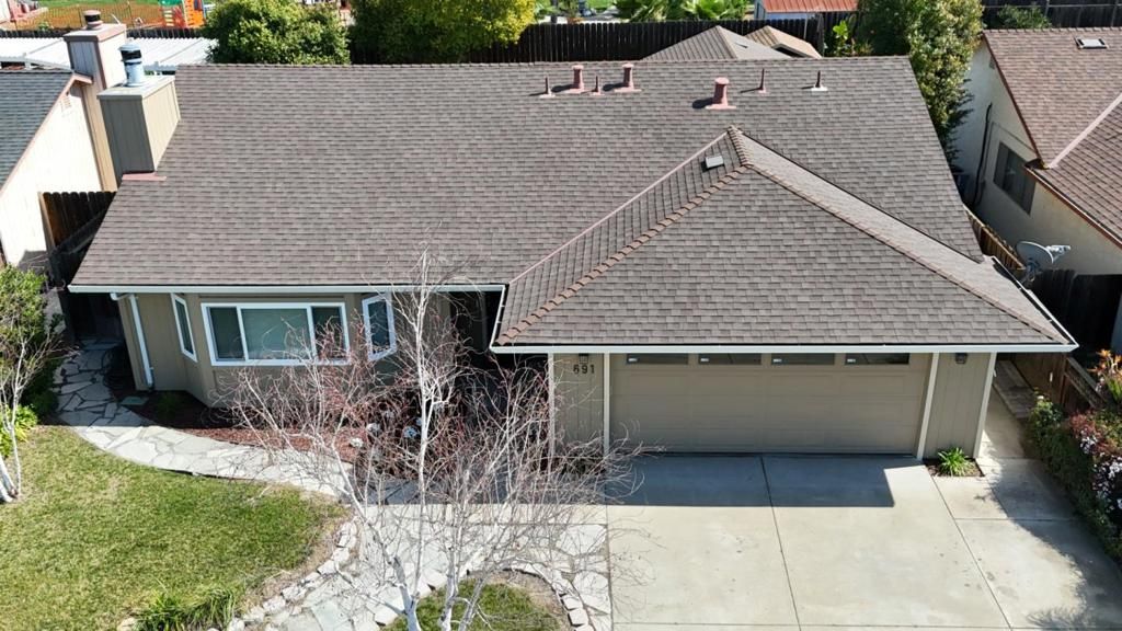 Photo of 691 Clearview Drive, Hollister, CA 95023 (MLS # ML82037065)