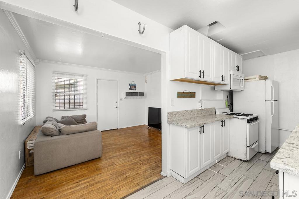 849 851 Missouri St