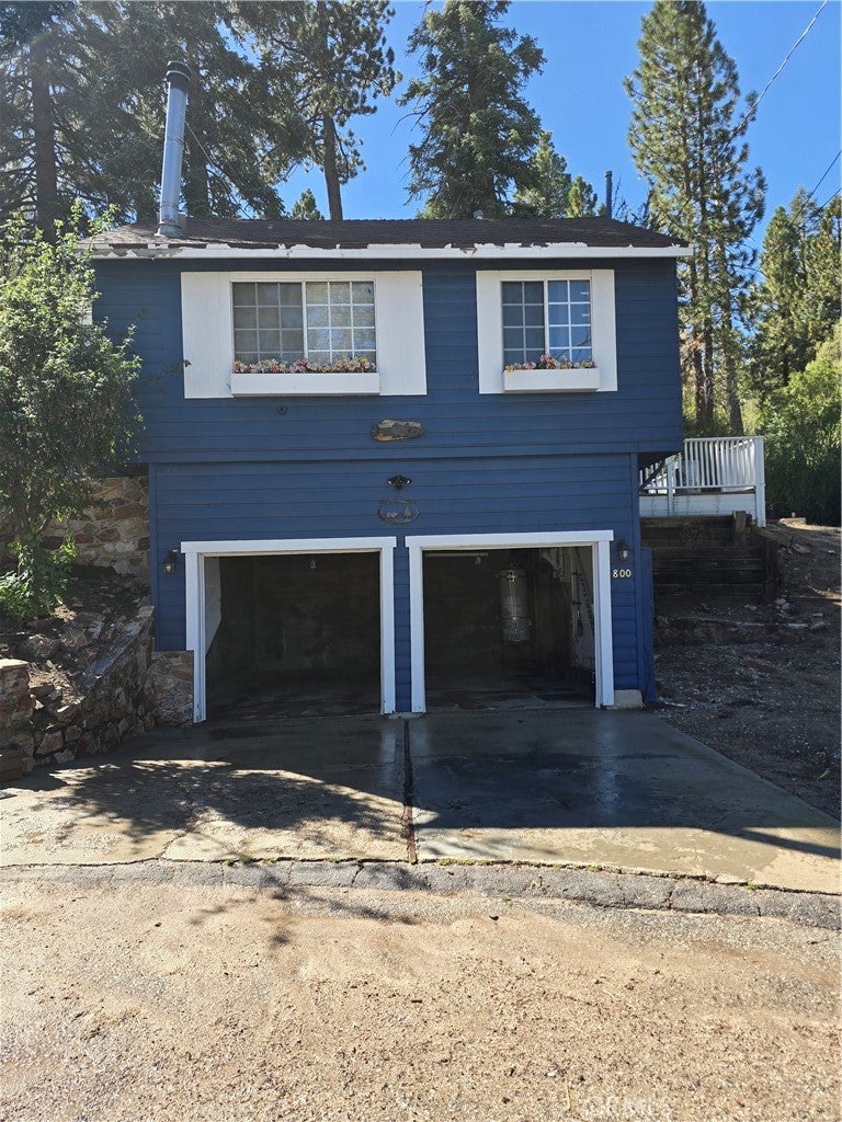 800 Cameron Drive