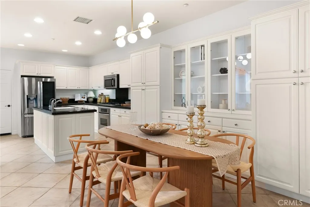 Mission Viejo, California 92694, United States, 3 Bedrooms Bedrooms, ,3 BathroomsBathrooms,Residential,Active,119277