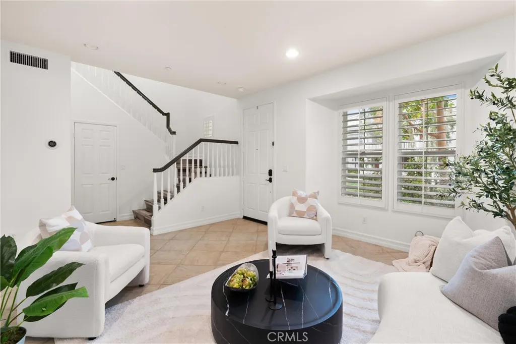 Mission Viejo, California 92694, United States, 3 Bedrooms Bedrooms, ,3 BathroomsBathrooms,Residential,Active,119277