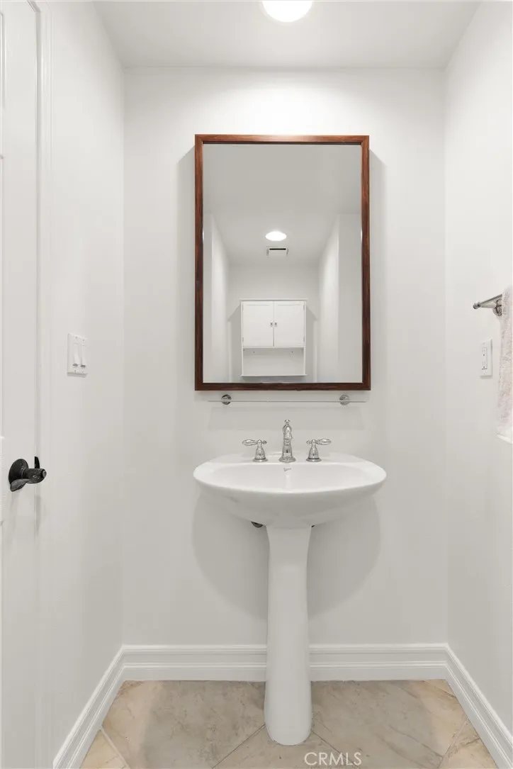 Mission Viejo, California 92694, United States, 3 Bedrooms Bedrooms, ,3 BathroomsBathrooms,Residential,Active,119277