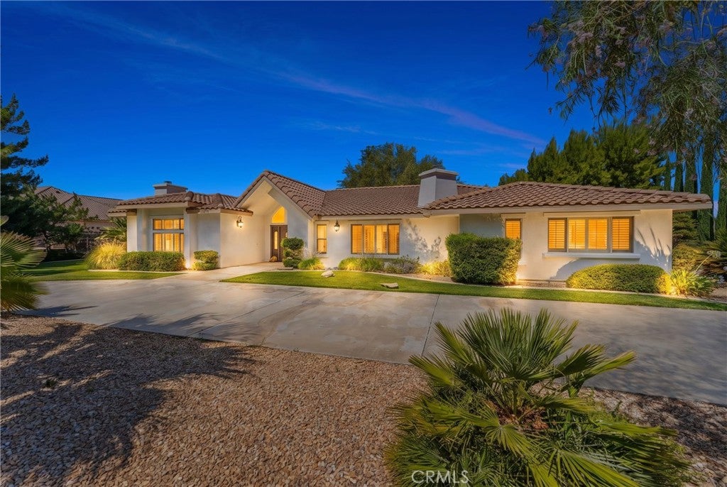 41901 Calle Clarita