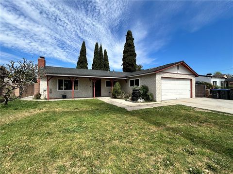 Photo of 4303 W 5th St, Santa Ana, CA 92703 (MLS # OC26067256)