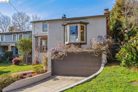 Photo of 11 11 Parkside Dr Dr, Piedmont, CA 94611 (MLS # 41125464)